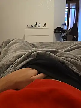 Snapshot of hungboy94 chatting on 02.14.26 hungboy94 online show from 02.14.26