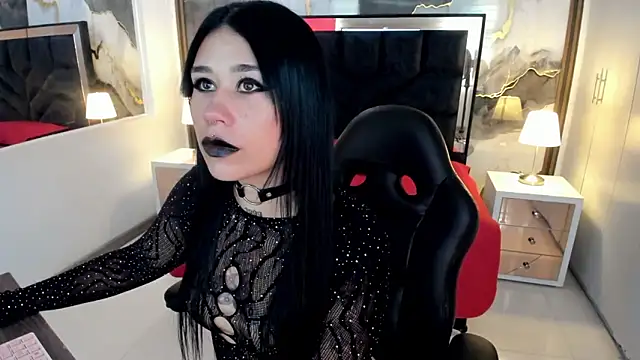 SusanVilla online show from 04.09.26