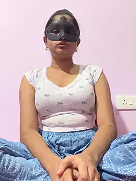 Snapshot of TeluguIshu_teen20 chatting on 10.05.25 TeluguIshu teen20 online show from 10.05.25