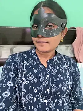Snapshot of TeluguIshu_teen20 chatting on 05.24.26 TeluguIshu teen20 online show from 05.24.26