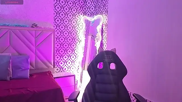 Snapshot of Ixchel_tay chatting on 02.27.26 Ixchel tay online show from 02.27.26