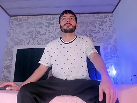 Snapshot of VynnyBlacke_ chatting on 02.19.26 VynnyBlacke online show from 02.19.26