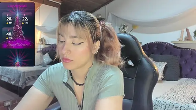 sophialyh 1 online show from 12.04.25