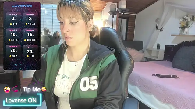 sophialyh 1 online show from 03.26.26