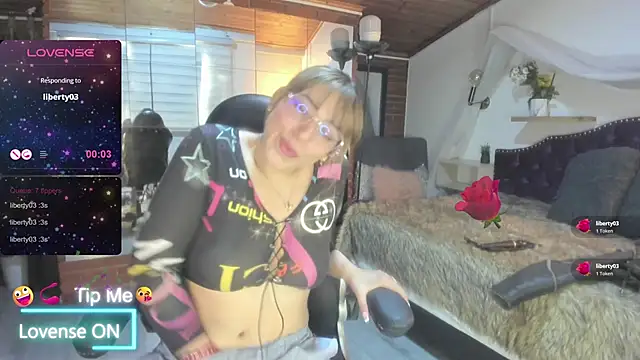 sophialyh 1 online show from 04.17.26