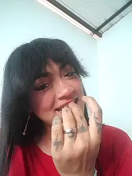 who is milyxx online show from 10.12.25