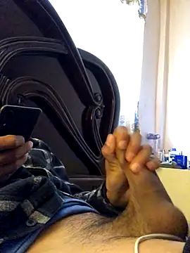 Snapshot of Charly4_20 chatting on 10.16.25 Charly4 20 online show from 10.16.25