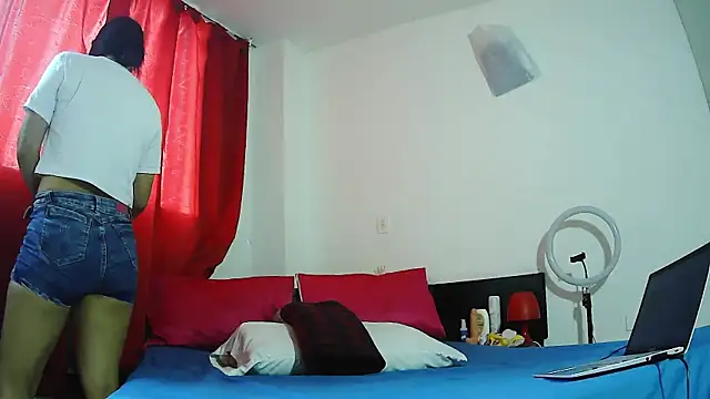 MissAsly online show from 11.16.25