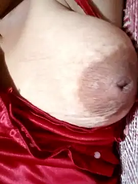 Hotmommax online show from 01.18.26