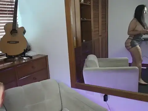 Talia  velvet online show from 11.28.25