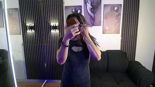 chloe  Jones  online show from 01.16.26