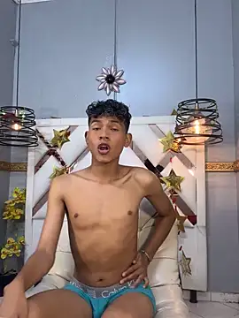 Snapshot of Sammy_Millers chatting on 10.18.25 Sammy Millers online show from 10.18.25