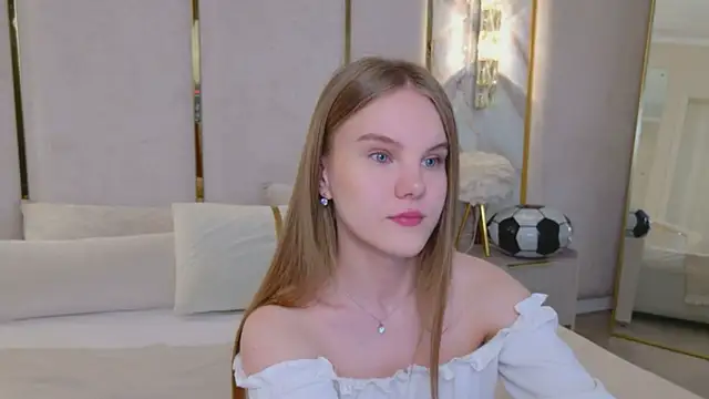 Lili Lohan online show from 07.13.26