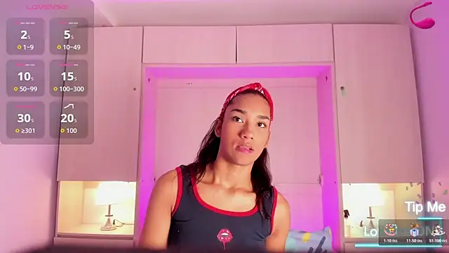 Snapshot of AnahiCollins chatting on 02.17.26 AnahiCollins online show from 02.17.26