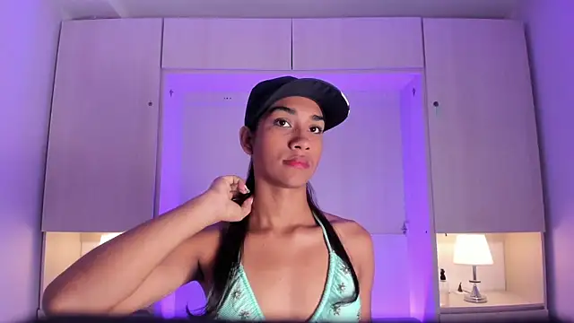 Snapshot of AnahiCollins chatting on 02.20.26 AnahiCollins online show from 02.20.26