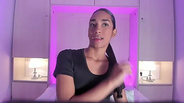 AnahiCollins online show from 03.23.26