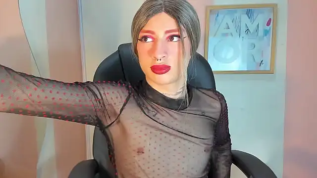 Mila Leon online show from 01.14.26