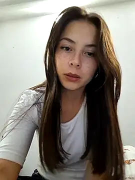 EmmaValencia  online show from 10.25.25