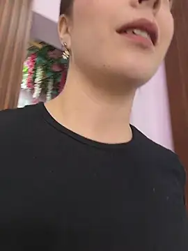 EmmaValencia  online show from 01.07.26