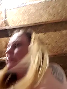 Queen2454 online show from 03.06.26