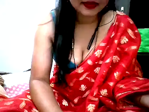 Snapshot of Myna95 chatting on 11.19.25 Myna95 online show from 11.19.25