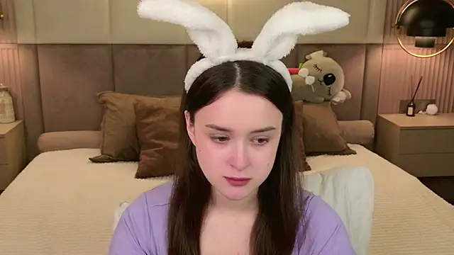 EvaSwen online show from 04.07.26