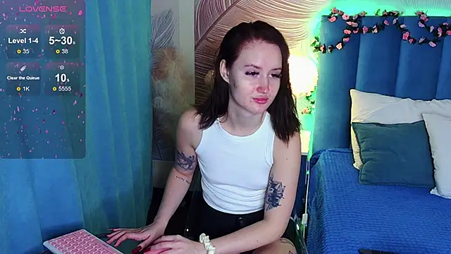 Kendal foxy online show from 10.21.25