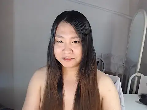 Snapshot of Horny_Alexa chatting on 07.18.26 Horny Alexa online show from 07.18.26