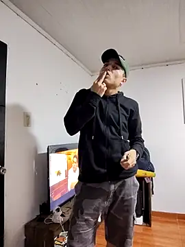 jovencolombianht online show from 04.18.26