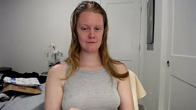 naughtyfox89 online show from 04.21.26