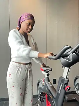 tia   fox online show from 02.05.26