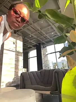 tia   fox online show from 02.09.26