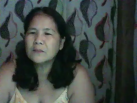 Snapshot of milagrose_rose chatting on 10.01.25 milagrose rose online show from 10.01.25