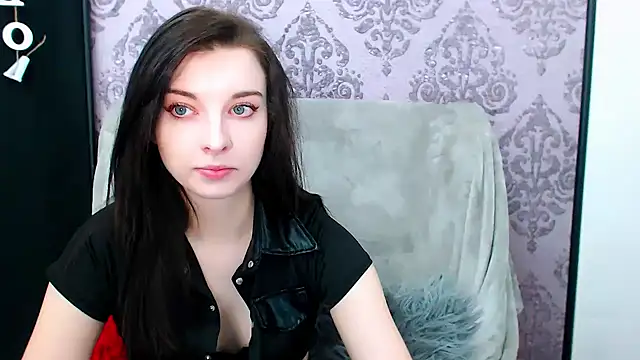 DominantLuna online show from 02.03.26