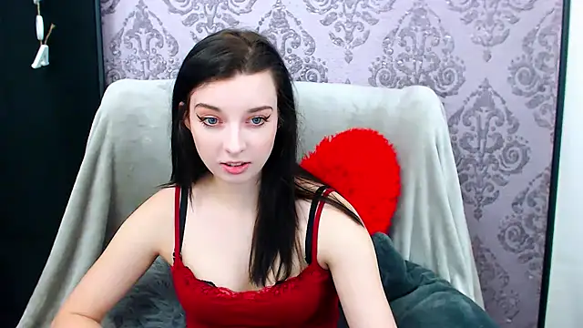 DominantLuna online show from 02.05.26