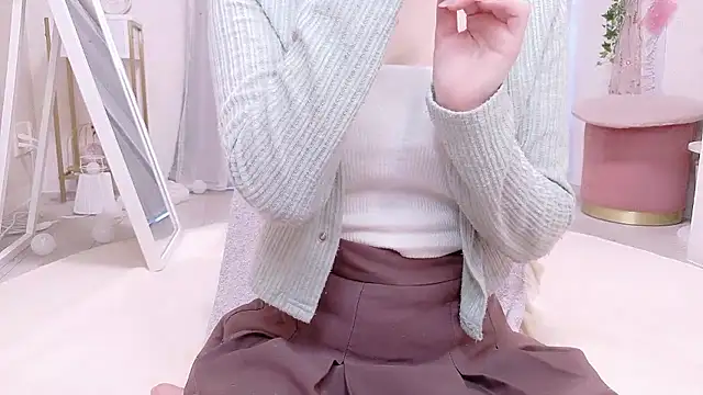 Snapshot of MAYU_cha chatting on 10.12.25 MAYU cha online show from 10.12.25