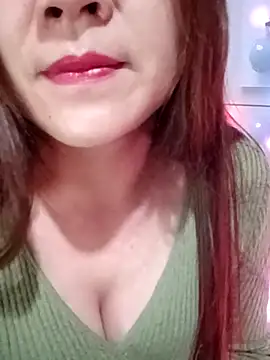 Snapshot of Moue-angel chatting on 10.19.25 Moue-angel online show from 10.19.25
