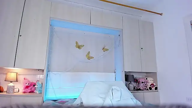 ChloeWiillow online show from 04.08.26