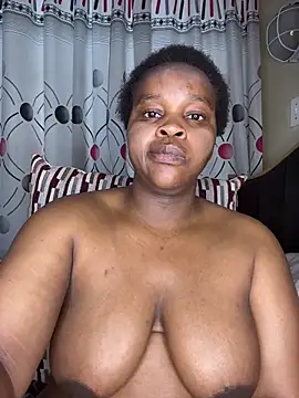 CynnxxxBarb online show from 11.14.25