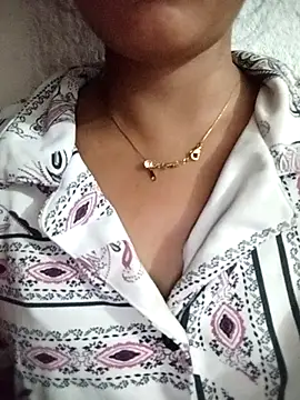 Snapshot of PEEHU-50 chatting on 04.18.26 PEEHU-50 online show from 04.18.26