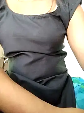 Snapshot of PEEHU-50 chatting on 05.02.26 PEEHU-50 online show from 05.02.26