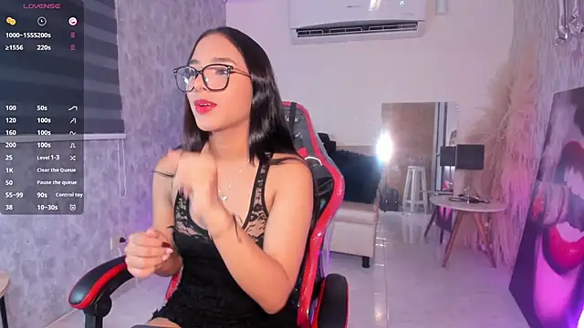 Luciaoregon online show from 10.23.25