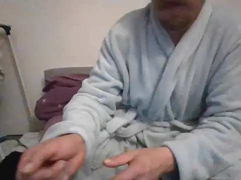 Snapshot of honzinka83 chatting on 10.23.25 honzinka83 online show from 10.23.25