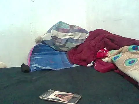 Snapshot of feetbooy chatting on 10.29.25 feetbooy online show from 10.29.25