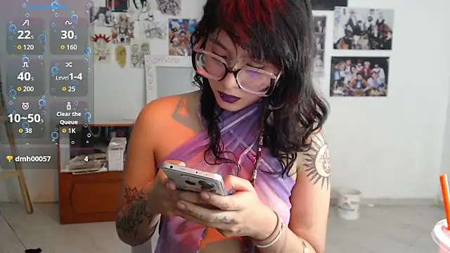 Lia Carter  online show from 05.14.26
