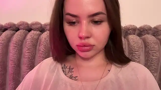 AlmaryKim online show from 07.04.26