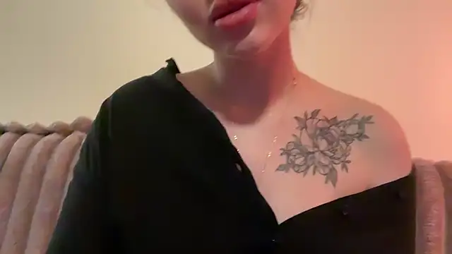 AlmaryKim online show from 07.25.26
