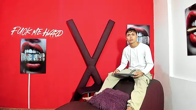 VERY HOT GUYS online show from 03.27.26