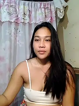 Snapshot of luna_light23 chatting on 10.03.25 luna light23 online show from 10.03.25