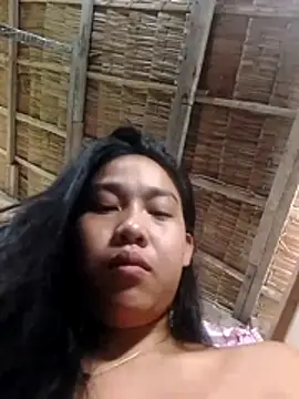 Snapshot of luna_light23 chatting on 10.28.25 luna light23 online show from 10.28.25